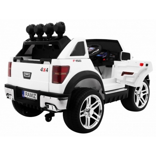 Auto na akumulator  JEEP LONG RANGER   Biały  BBH-1388